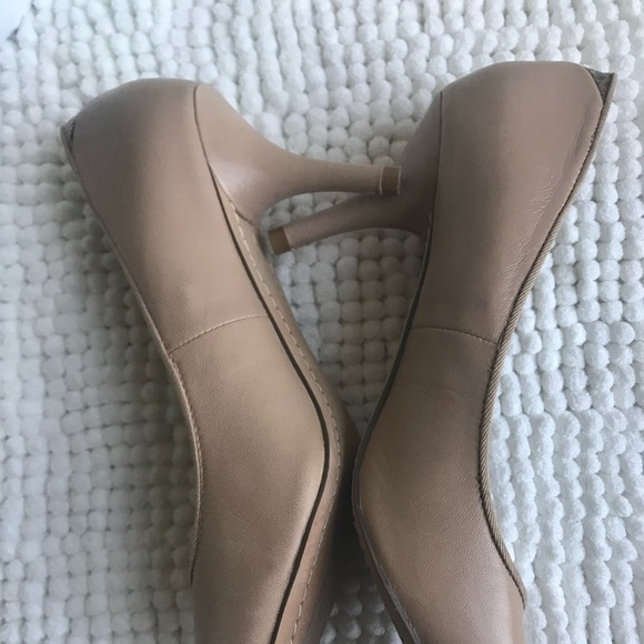 Sam Edelman beige pump - Picture 2 of 5